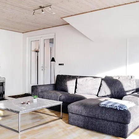 Four-bedroom Holiday In